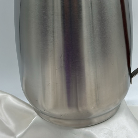 West Bend Stainless Steel 2 1/2qt. Pitcher with Wood and Stainless Handle. - Picture 7 of 8
